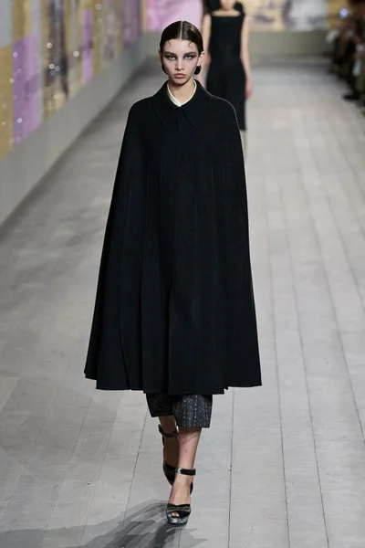 Look 8